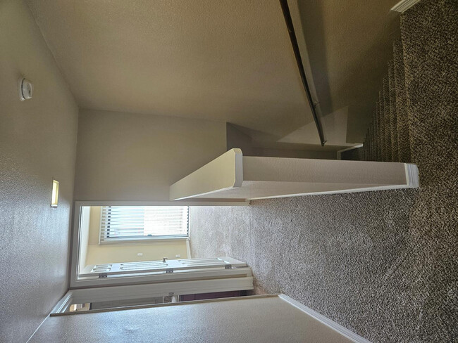 Building Photo - 885 N Granite Reef Rd