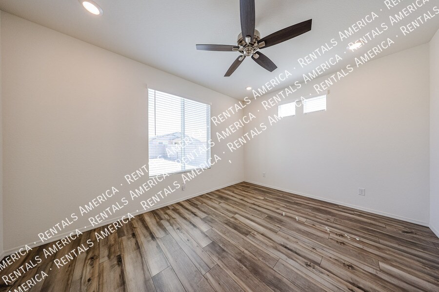 Building Photo - 18063 W Soft Wind Dr