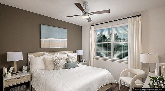 Building Photo - 190 Everton Dr