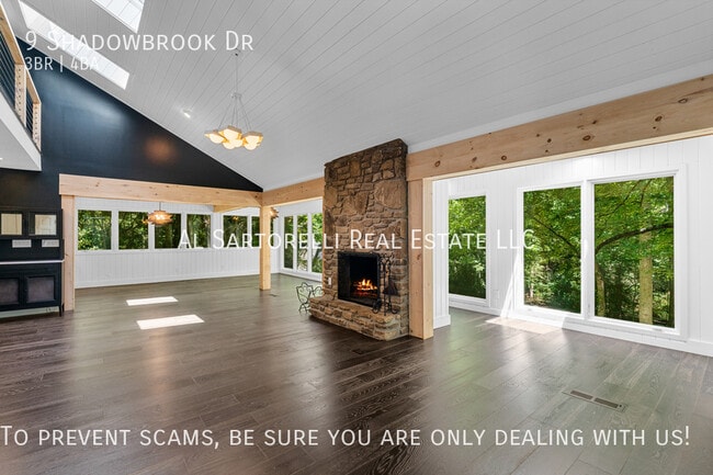 Building Photo - 9 Shadowbrook Dr