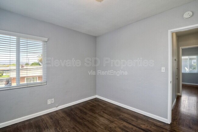 Building Photo - 3557 1/2 College Avenue
