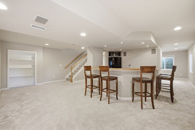 Building Photo - Spectacular Stonegate Living! Gorgeous 3-Bed Corner Finished Basement, Wet Bar, and Custom Marble...