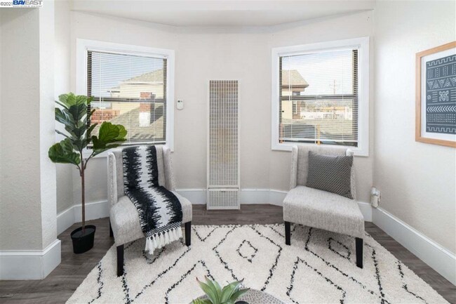 Building Photo - 3027 Filbert St