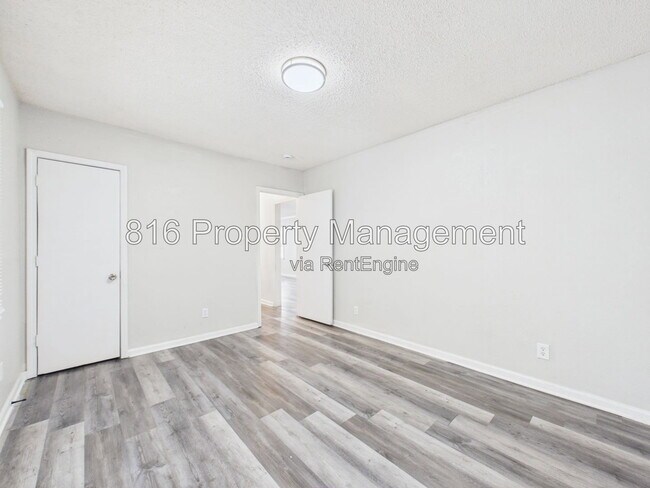 Building Photo - 5715 Wabash Ave