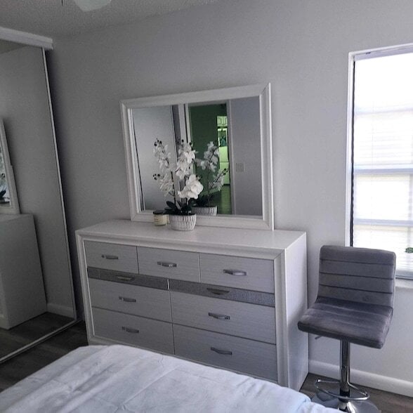 Building Photo - 5267 Europa Dr