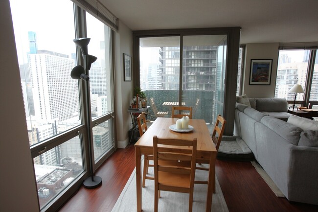 Building Photo - 2 E Erie St