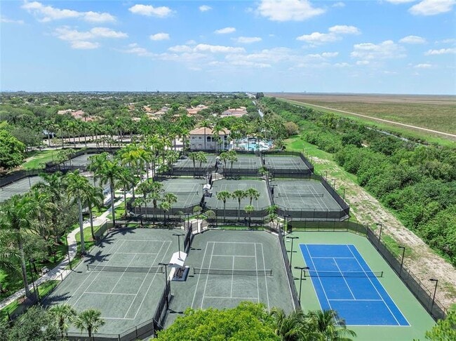 Building Photo - 8215 NW 125th Ln