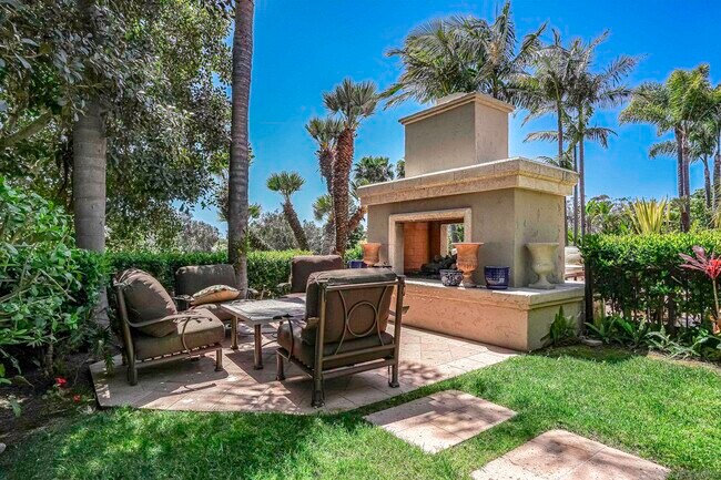 Building Photo - 5305 La Crescenta Rd