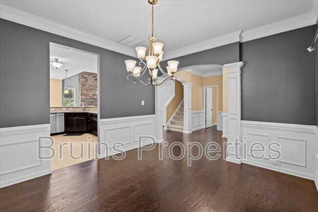 Building Photo - 1814 Castle Gate Ct