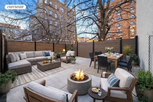 Building Photo - 166 S 2nd St