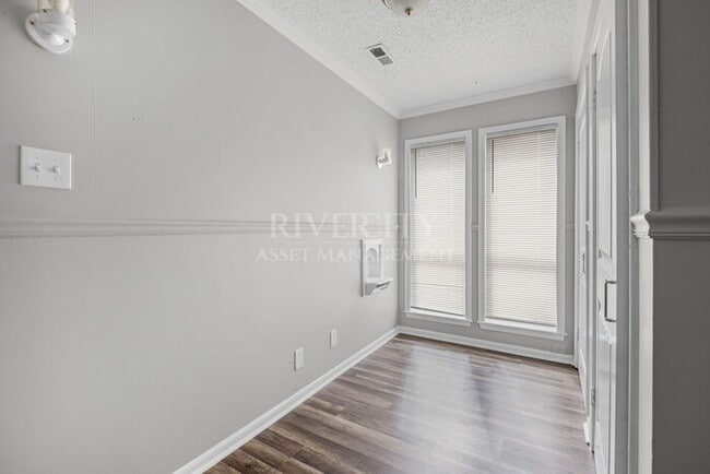 Building Photo - 42 Bonita Dr