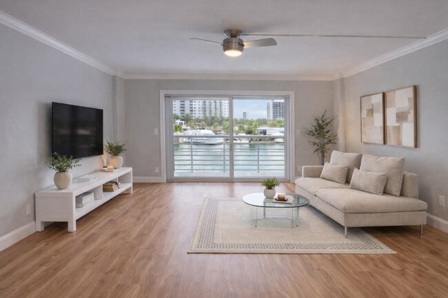 Building Photo - 2900 NE 30th St