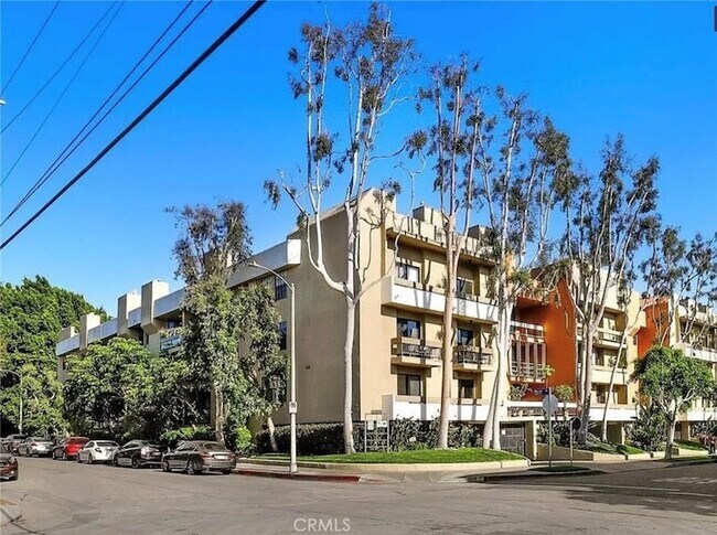Primary Photo - 750 Kings Rd