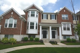 Building Photo - 2953 Madison Dr