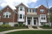 Building Photo - 2953 Madison Dr