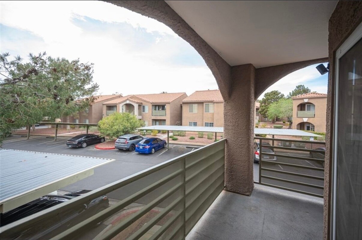 Building Photo - 2110 Sealion Dr