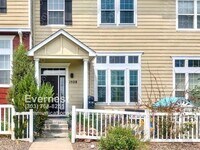 Building Photo - 1528 Chimney Peak Dr