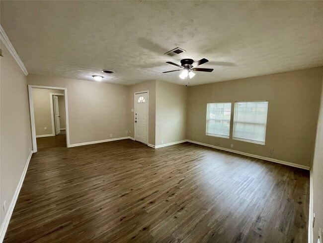 Building Photo - 6144 Doulton Dr