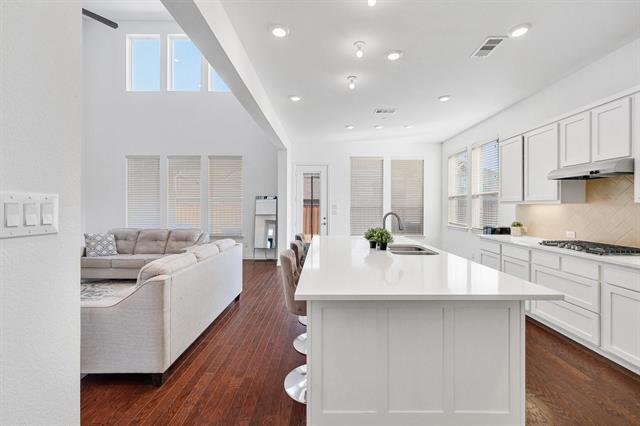 Building Photo - 851 Orchard Dr