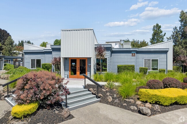 Building Photo - The Marq