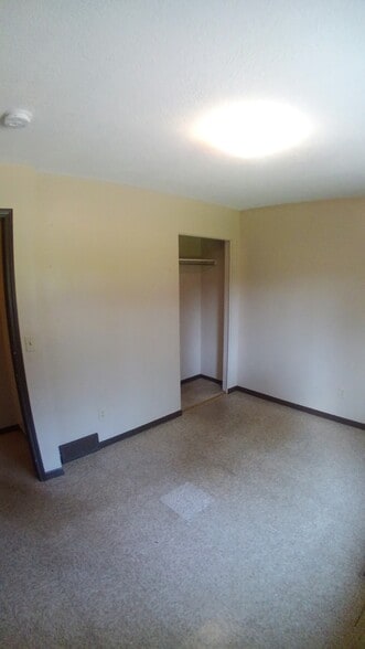 Living room - 1302 Albert Ave