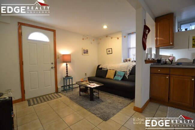 Building Photo - 283 Market St