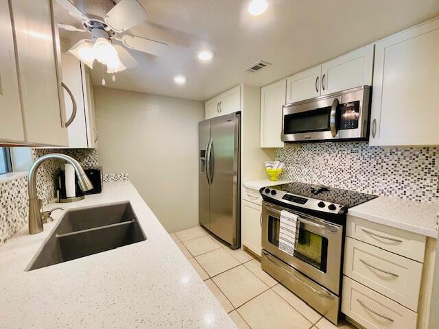 Building Photo - 5285 E Waverly Dr