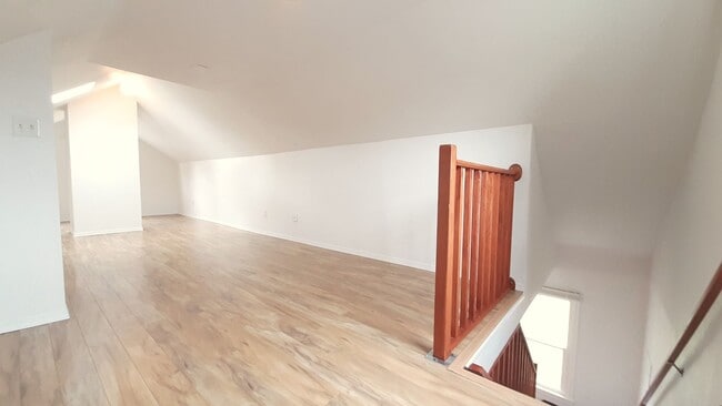 Building Photo - Beautiful 2 bedroom House...Just for you!