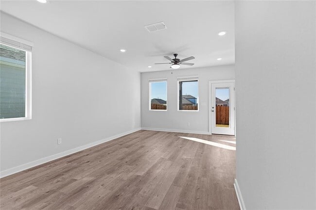 Building Photo - 311 Sundown Ave