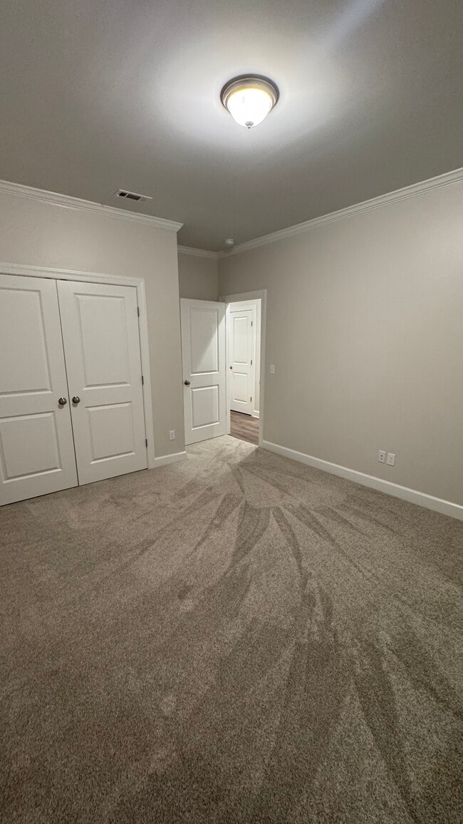 Building Photo - 113 Elliott Dr