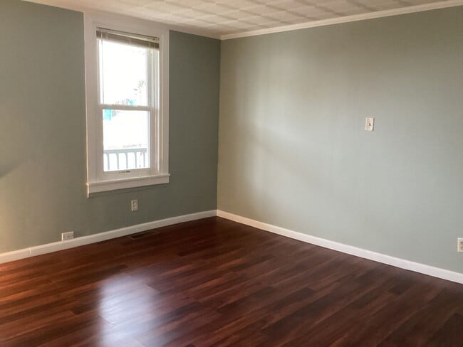 Building Photo - 224 W North St