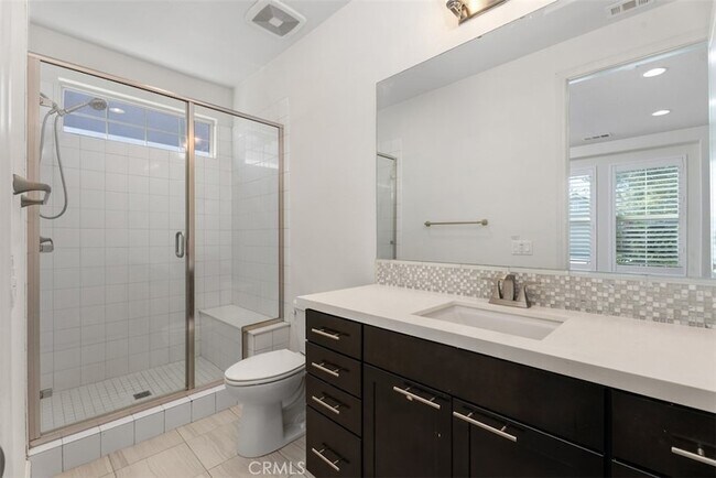 Building Photo - 154 Pavilion Park