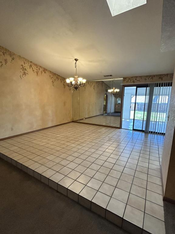 Building Photo - 15370 Tacony Rd