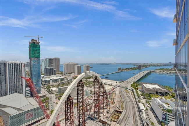 Building Photo - 1100 Biscayne Blvd