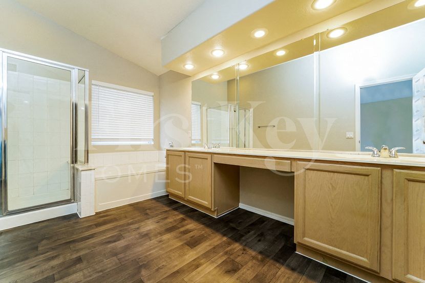 Building Photo - 7741 E Calle Bien Nacida