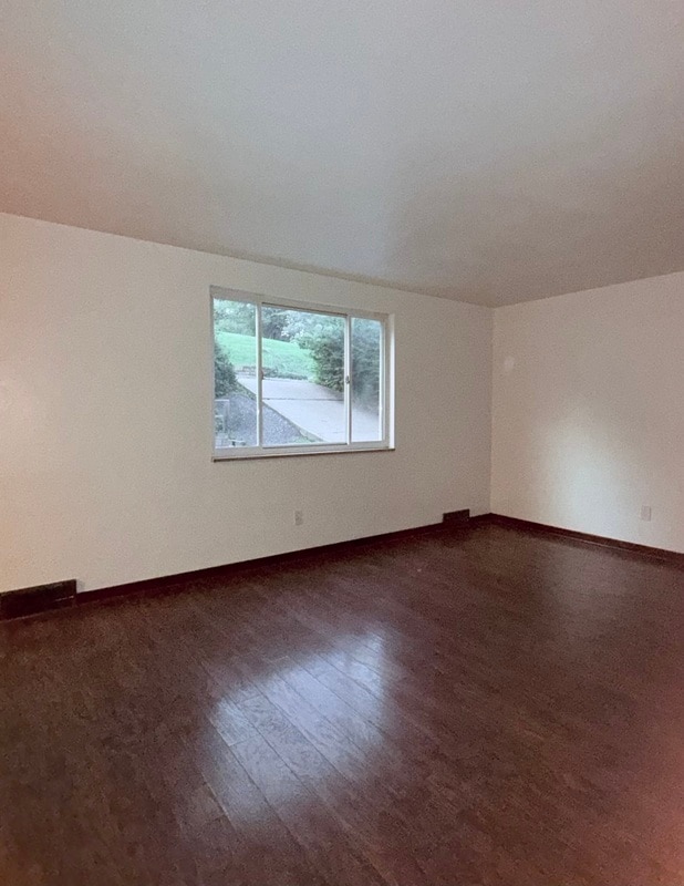 Building Photo - 136 Orchard Dr