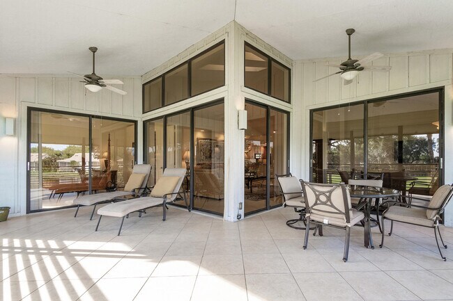 Building Photo - 16939 Isle of Palms Dr