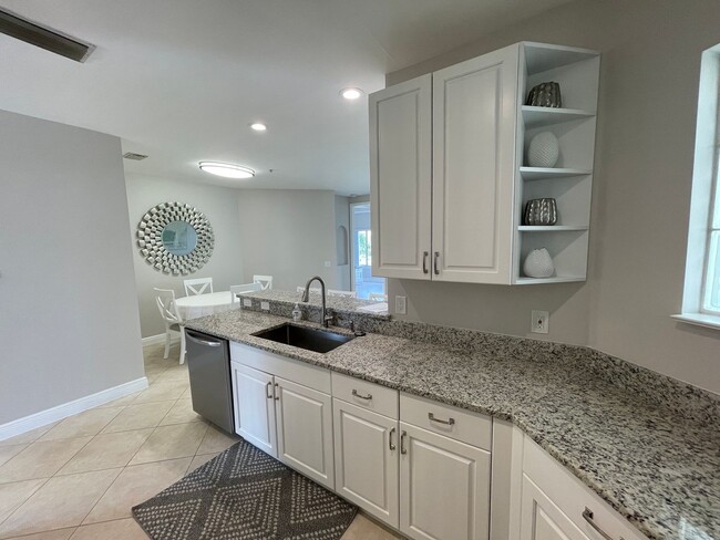Building Photo - 1325 Sweetwater Cove