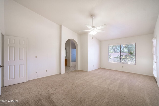 Building Photo - 9210 N 104th Pl