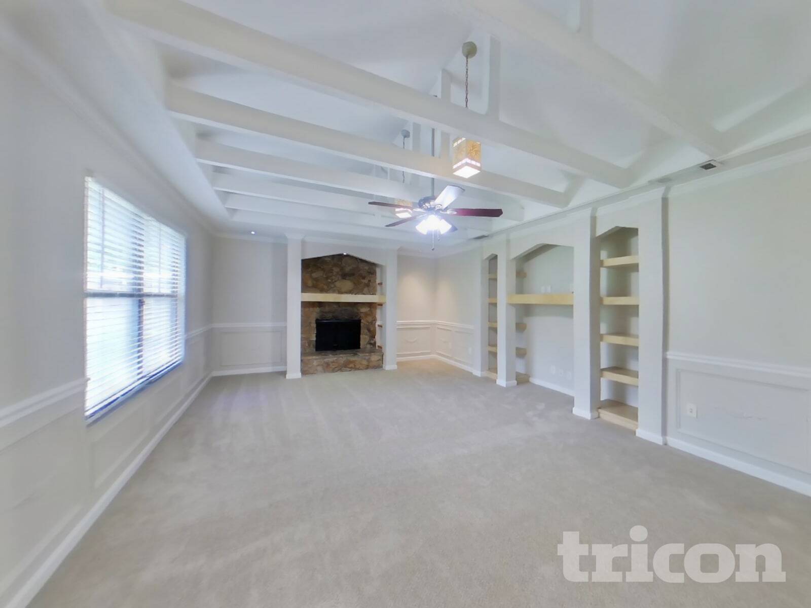 Building Photo - 4324 Queensway Dr