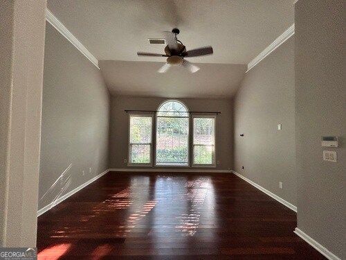 Building Photo - 500 Elgaen Ct