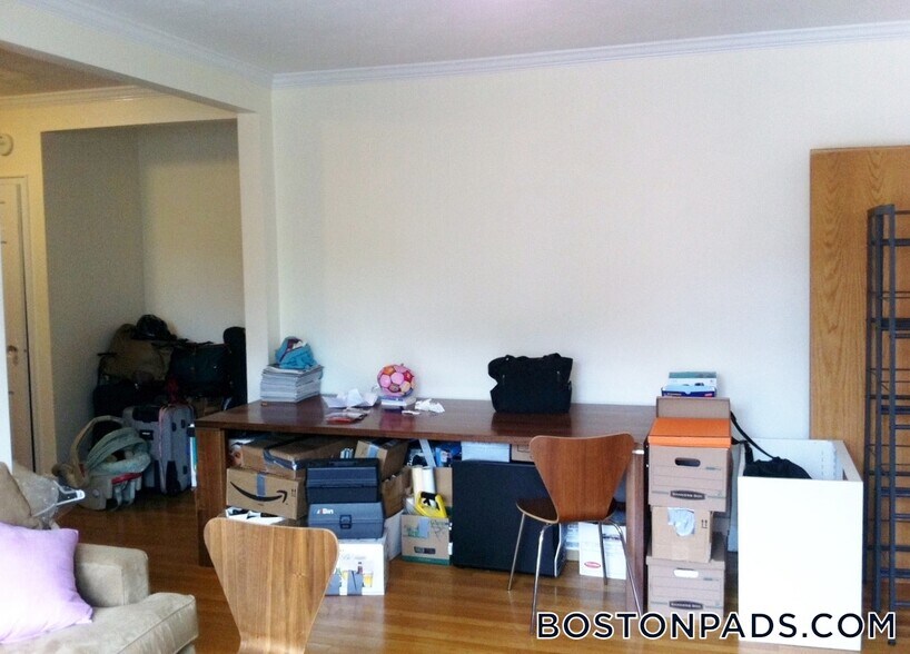 Building Photo - 75 Kilsyth Rd