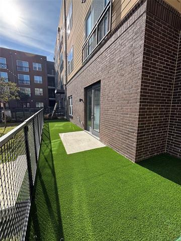 Building Photo - 300 N McDonald St