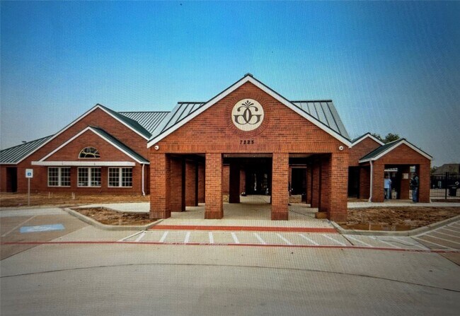 Building Photo - 8911 Silent Willow Ln