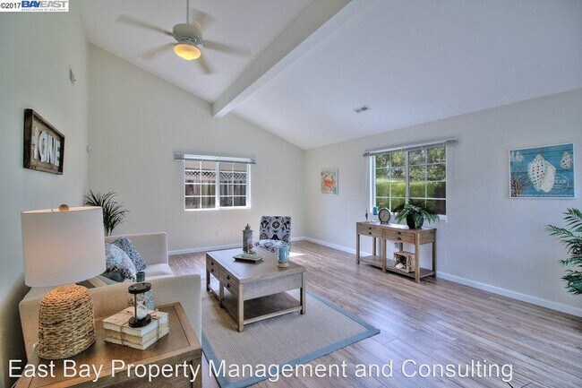 Building Photo - 4 br, 2 bath House - 4945 Windermere Dr.