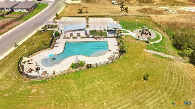 Building Photo - 801 Cinnamon Teal