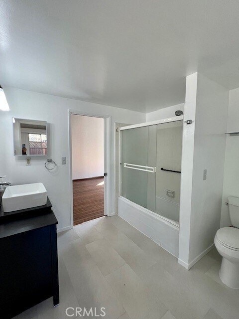 Building Photo - 676 Orlando Dr