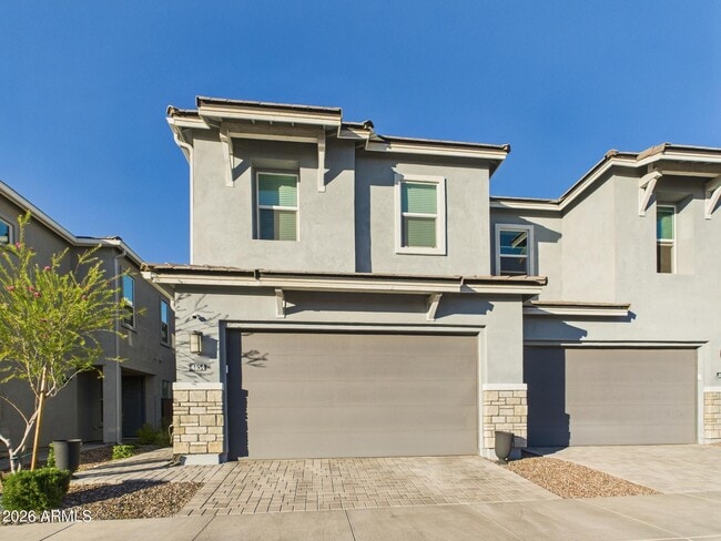 Building Photo - 4854 E Helena Dr