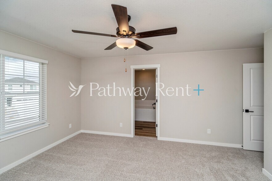 Building Photo - 9353 Yampa Ct