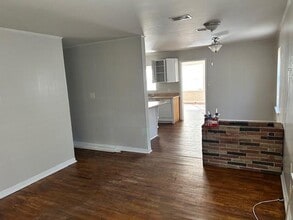 Building Photo - 457 Fourth Ave